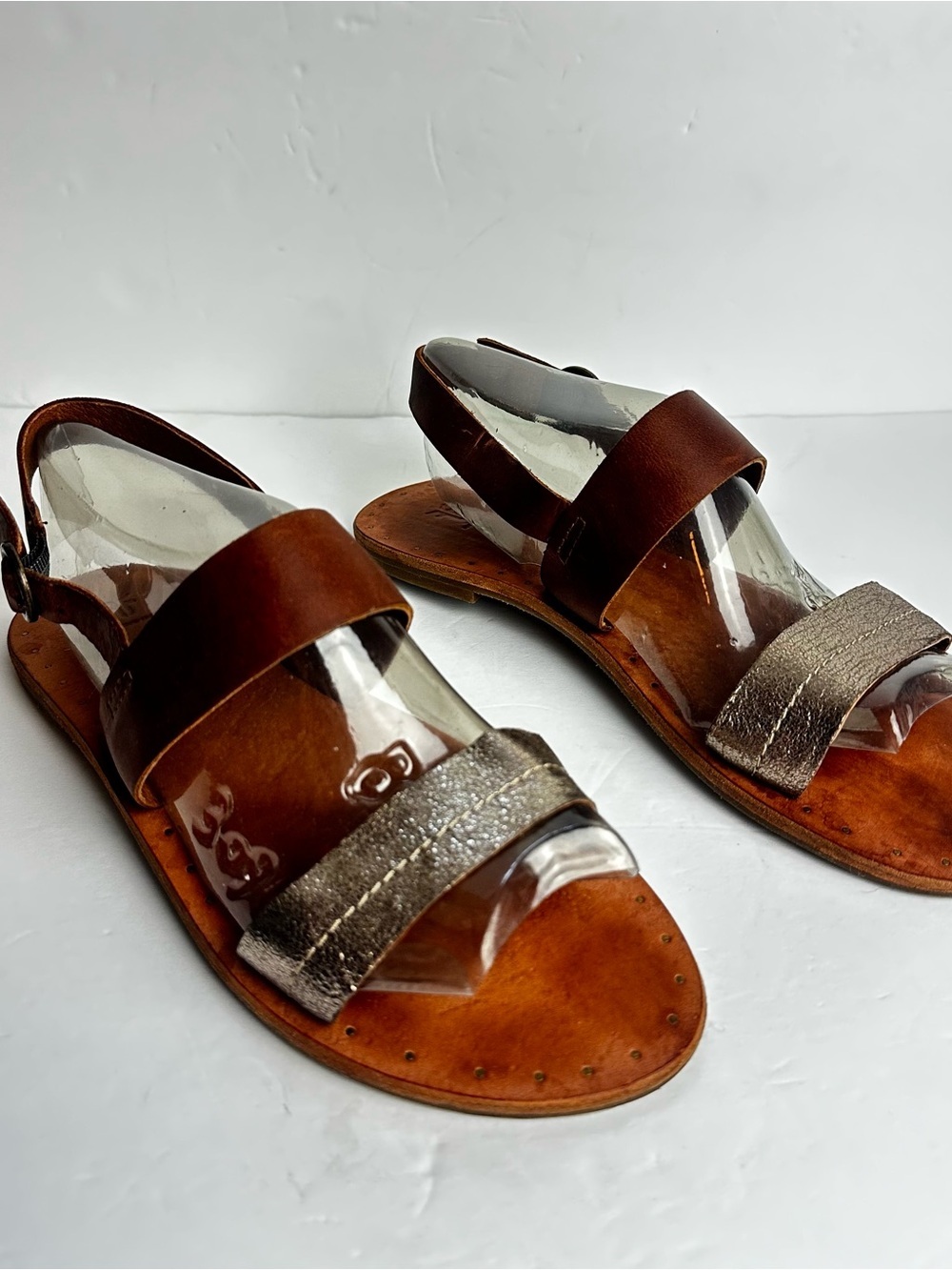 Frye Ally 2 Band Leather Sandals Women's Size 9.5 Shoes Brown Strappy Metallic